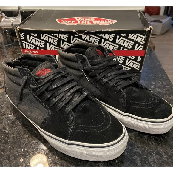 vans 4q